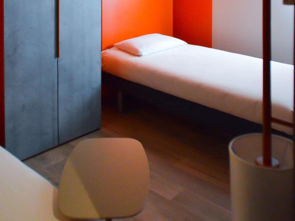 Ibis Budget Hyères Exteriör bild