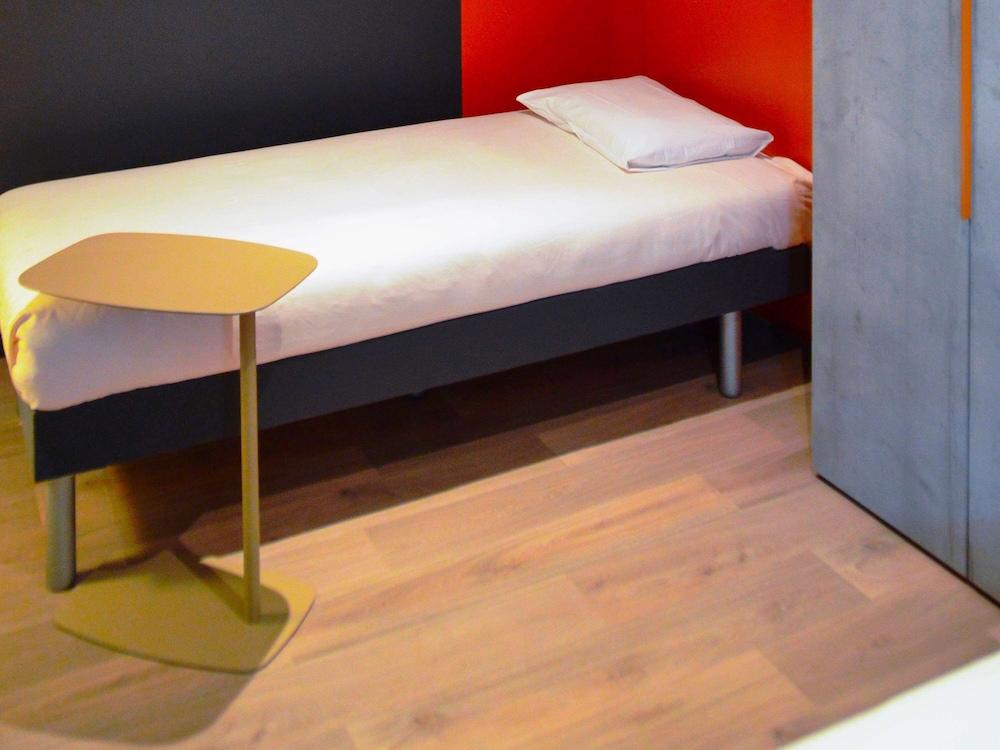 Ibis Budget Hyères Exteriör bild